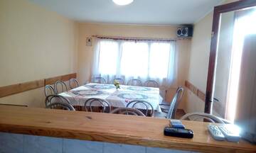 Фото номера Коттедж с 6 спальнями Дома для отпуска Guest House Lorian г. Маджаре 20