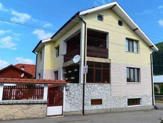 Фото Гостевой дом Sunny House Madjare Guest House г. Маджаре